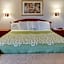 Days Inn & Suites by Wyndham Fullerton