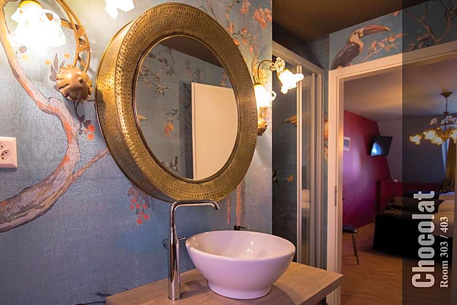The Henry Self Check-In Guesthouse