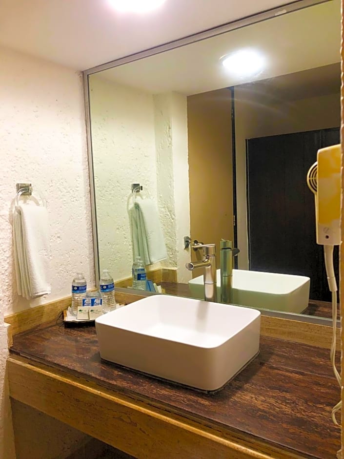 Hotel Los Cocos Chetumal
