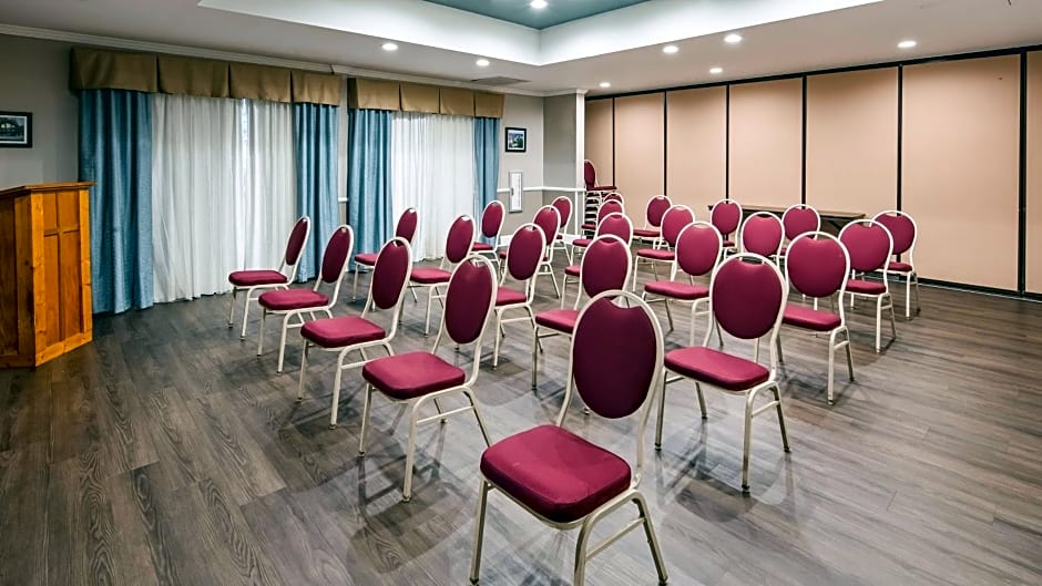 Best Western Airport Inn & Suites