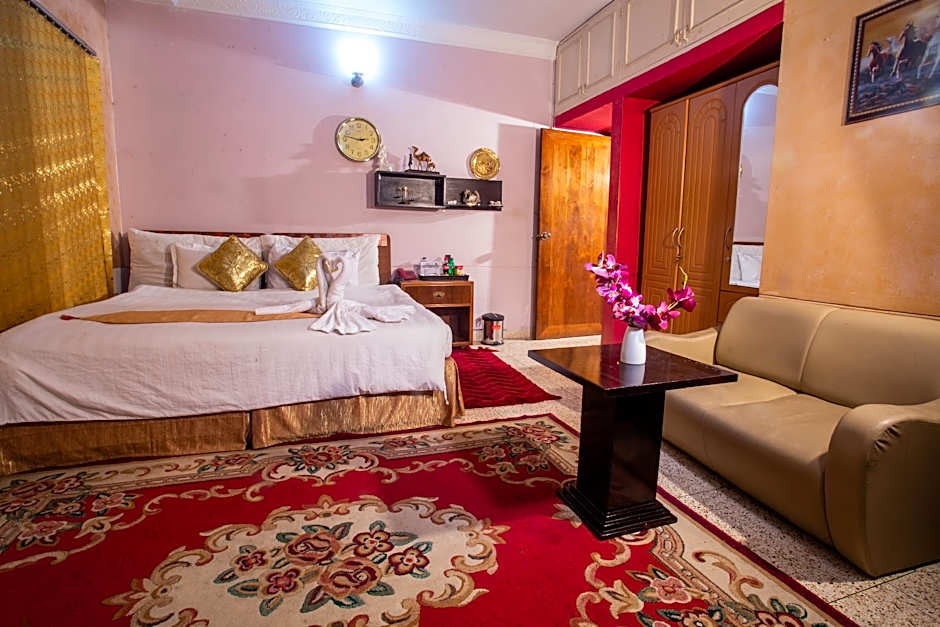 Babylon Hotel & Serviced Apartment