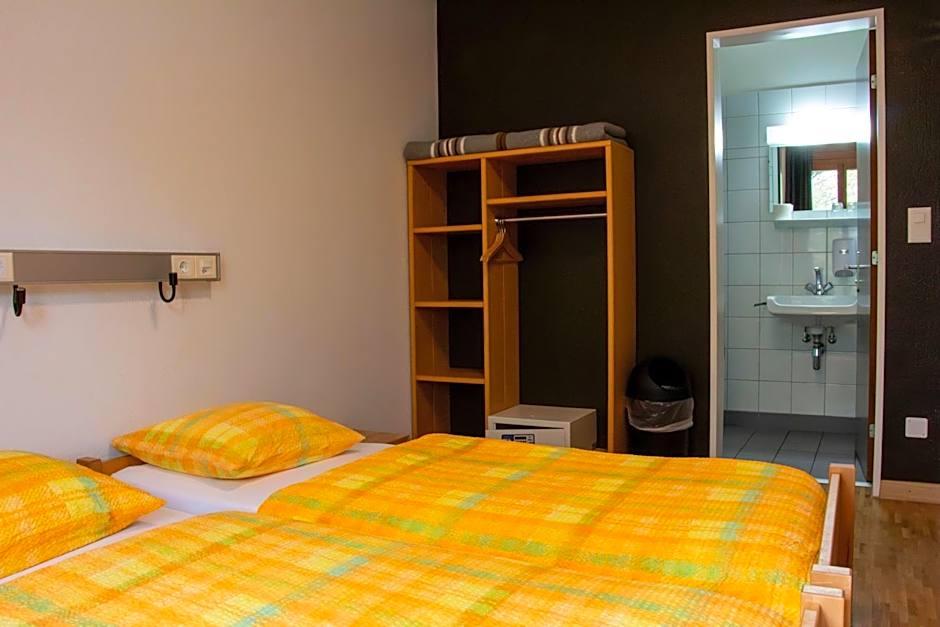 Geneva Hostel
