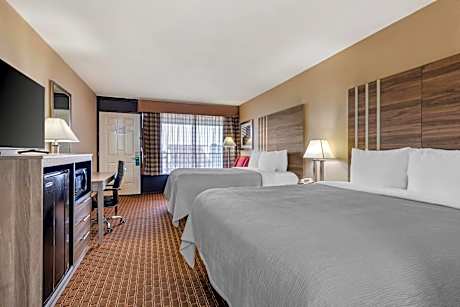 Queen Room with Two Queen Beds - Non-Smoking