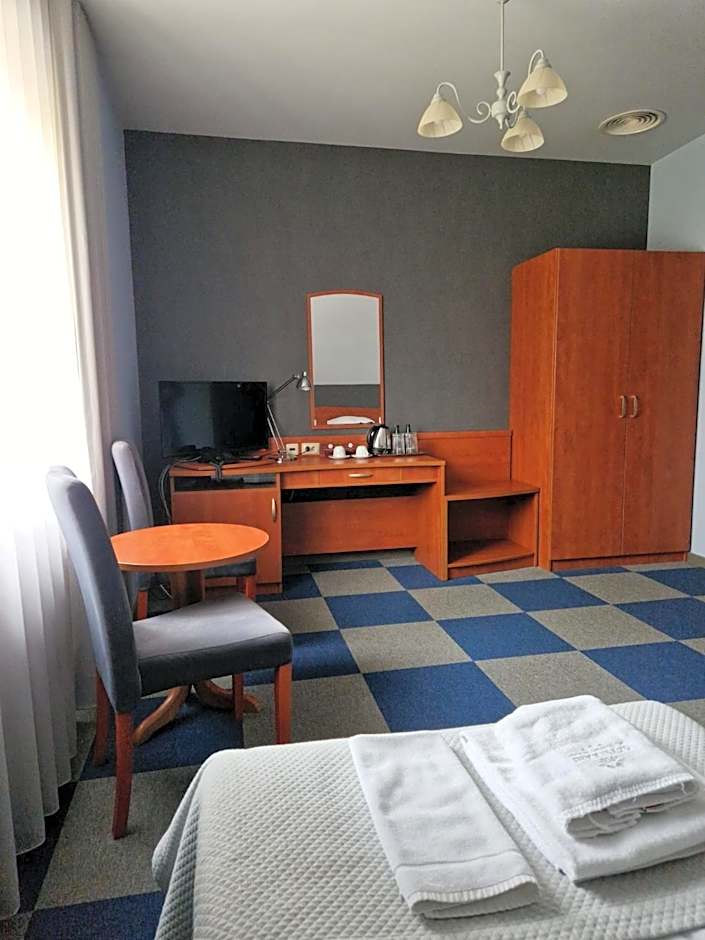 Hotel i Restauracja Pod Szyszkami