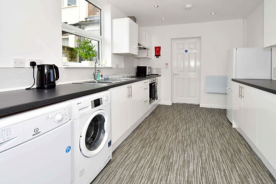 Townhouse @ 86 Brooklyn Street Crewe