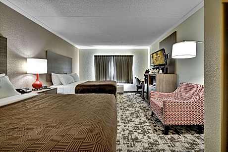 2 Queen Beds, Suite, Nonsmoking