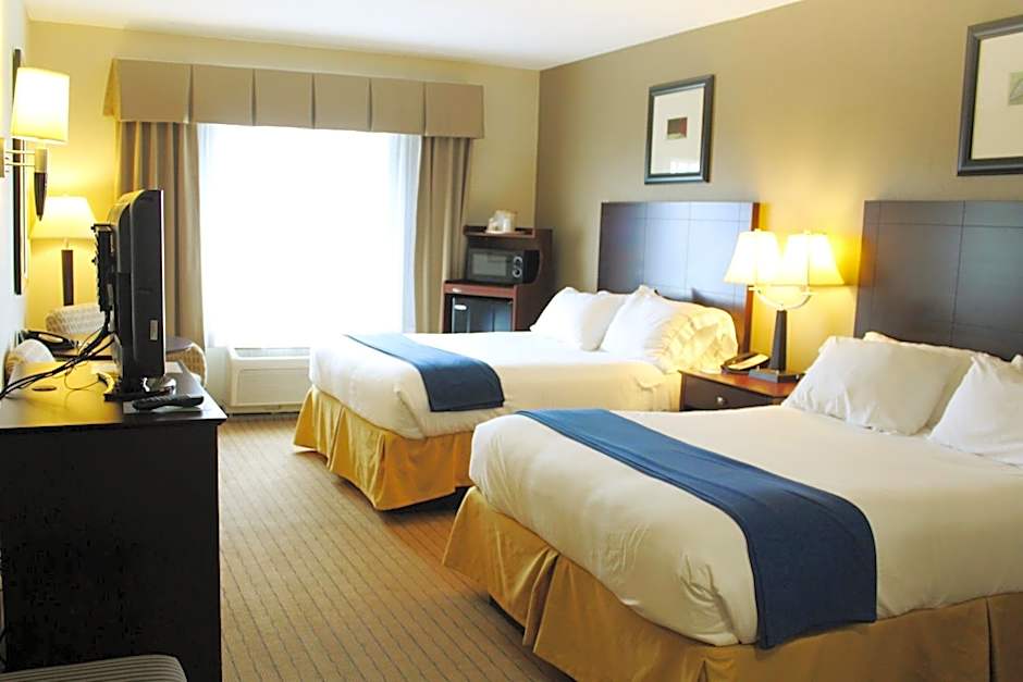 Holiday Inn Express & Suites Malone By IHG