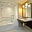 Holiday Inn Express & Suites Utica By IHG