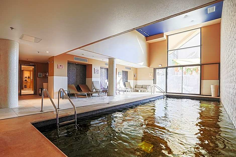 Renaissance by Marriott Aix-en-Provence Hotel