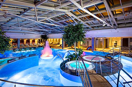 V Spa & Conference Hotel