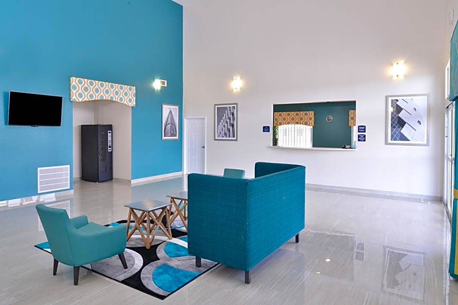 Regency Inn & Suites- NW Houston