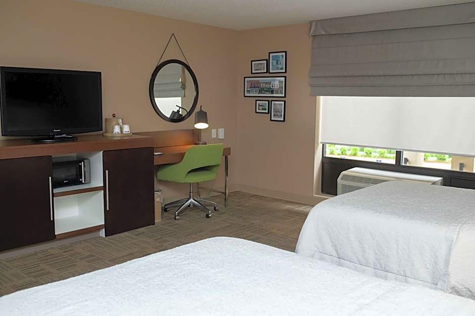 Hampton Inn By Hilton Detroit-Novi At 14 Mile Road