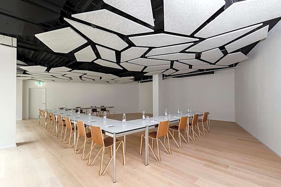 The Yarn Design & Business Hotel