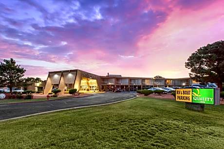 Scenic View Inn - Lake Powell - Page AZ