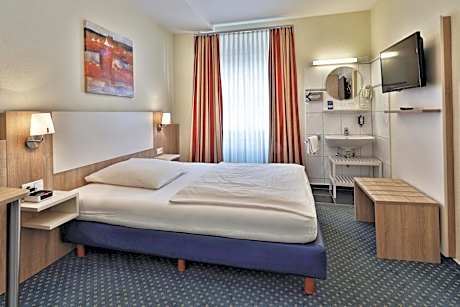 Double Room with French Bed