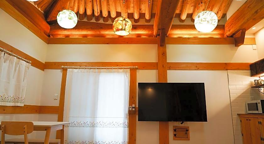 Samlockhon Hanok Guesthouse