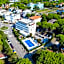 Hotel Old River