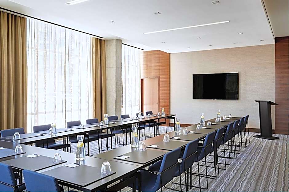 AC Hotel by Marriott Phoenix Tempe/Downtown