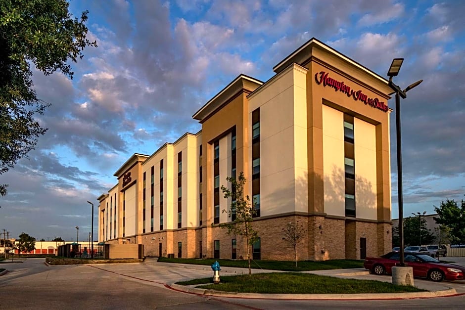 Hampton Inn By Hilton and Suites Dallas/Plano Central