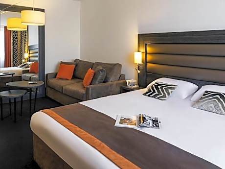 Executive Room with One King Bed And One Double Sofa Bed