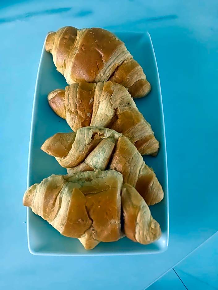 An Charraig Ban on the wild Atlantic way F94WT02