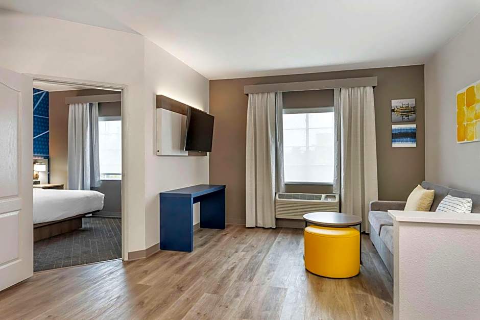 Comfort Suites Elgin