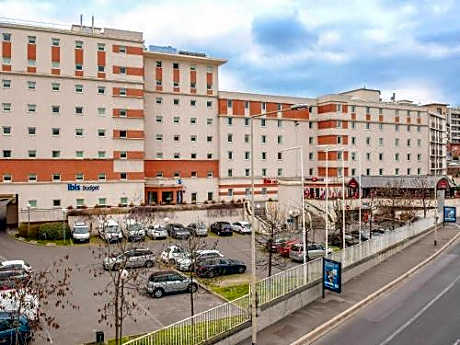 ibis Paris La Defense Courbevoie