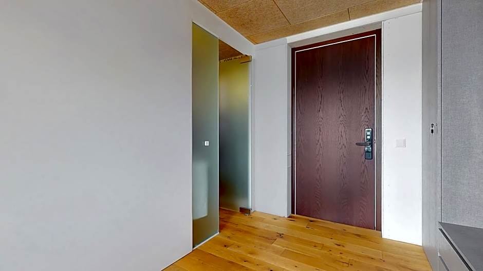 Evi's Home Hotel & Apartments