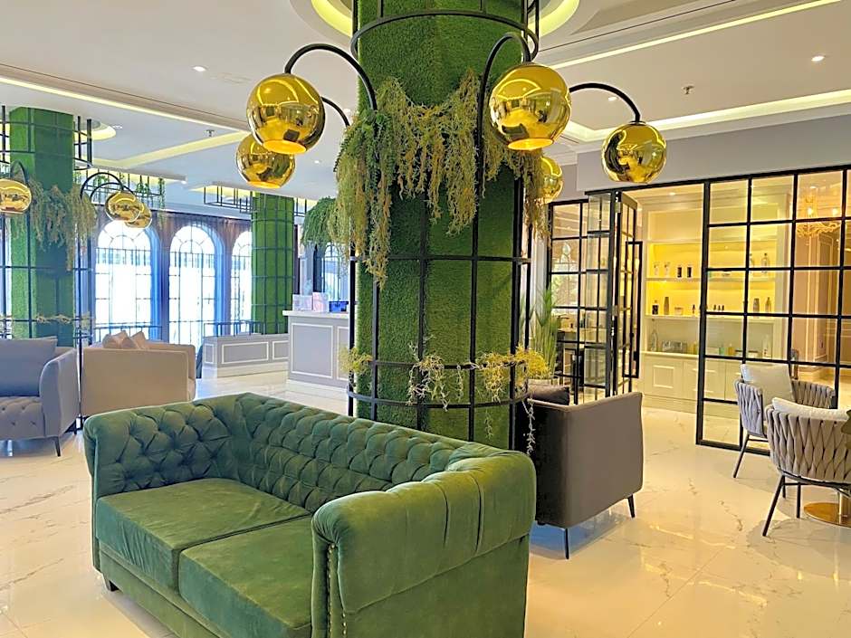 Grand Eska Hotel & Suites Batam