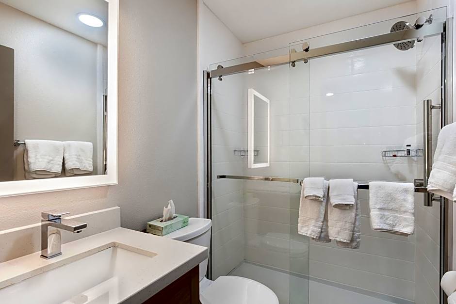 Days Inn by Wyndham Red Bluff