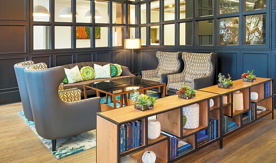 Hotel Indigo Savannah Historic District By IHG