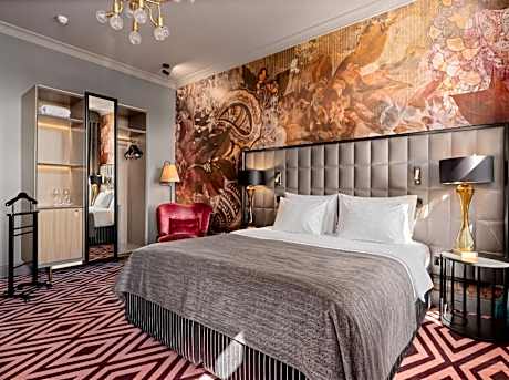 Grand Poet Hotel and SPA by Semarah