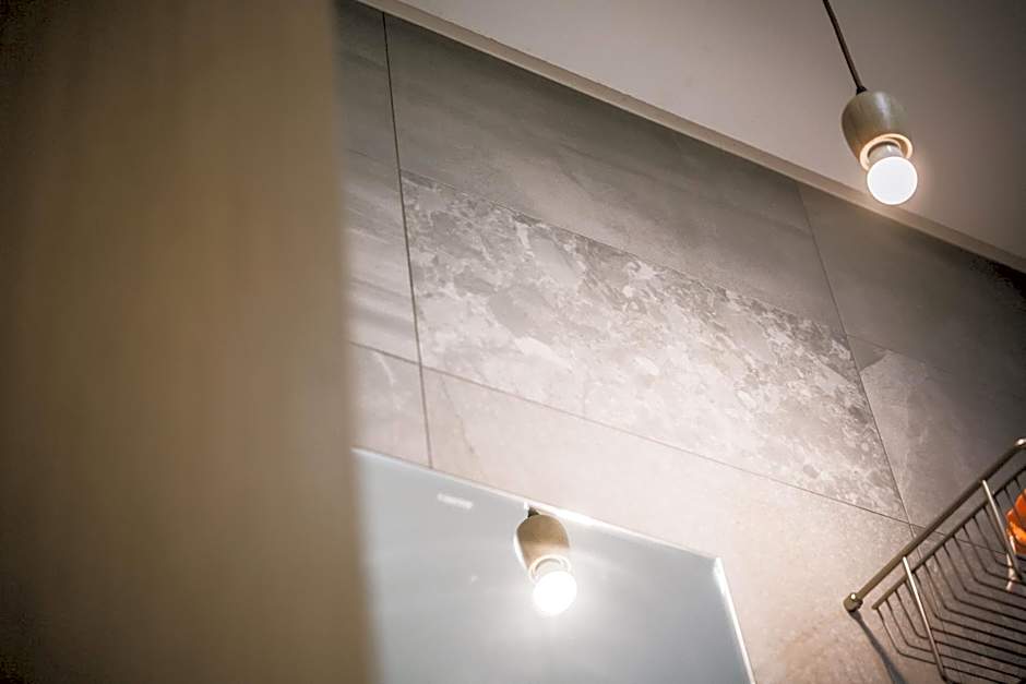 Tiin Tinn - Rivershore B&B