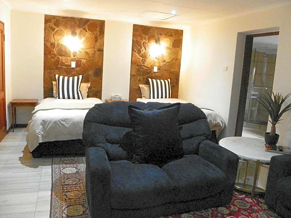 Critchley Hackle Lodge