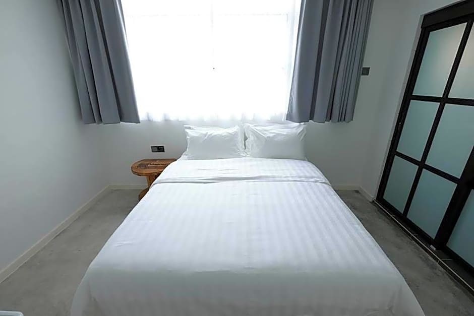White Loft Hotel