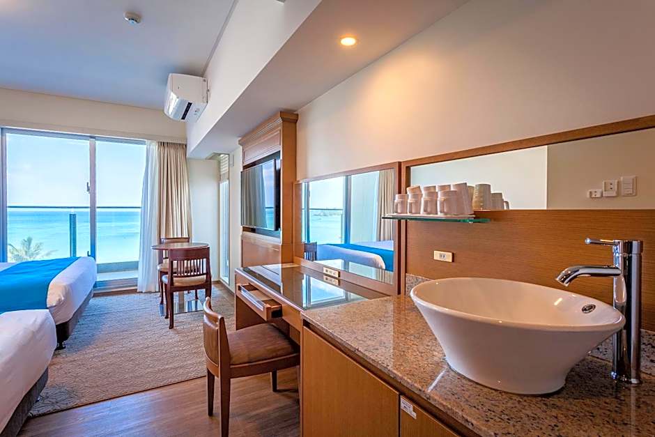 Photo 1 of 5 of Suite