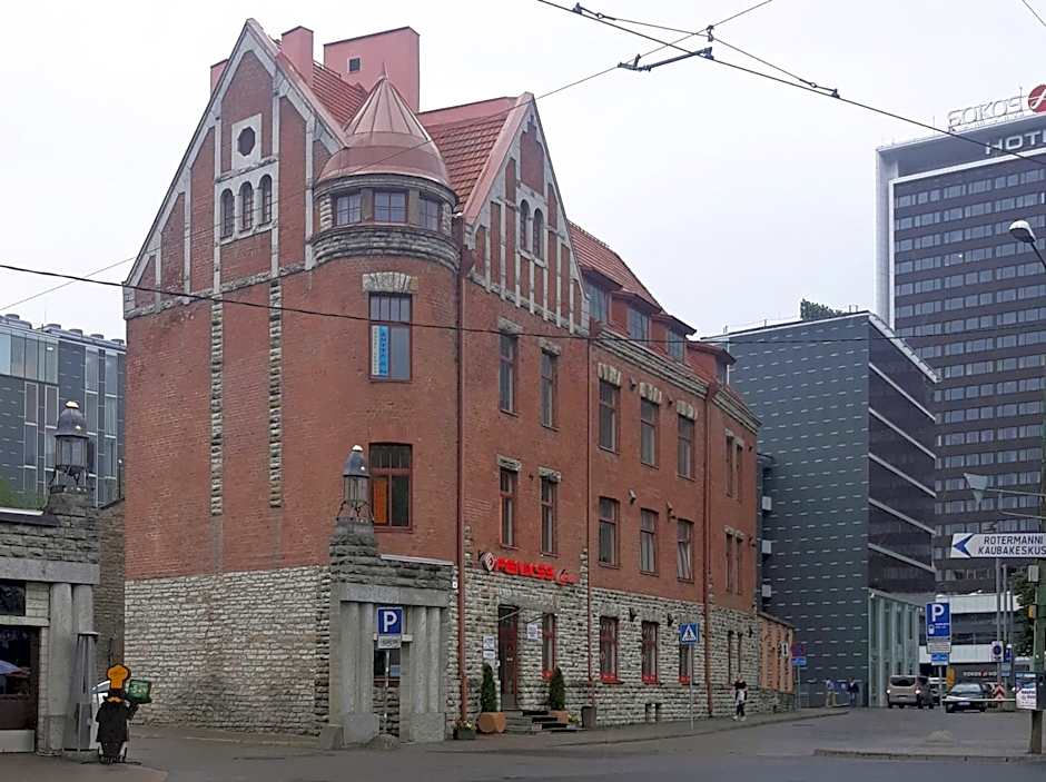 Rotermanni Hostel near harbor 4 floor