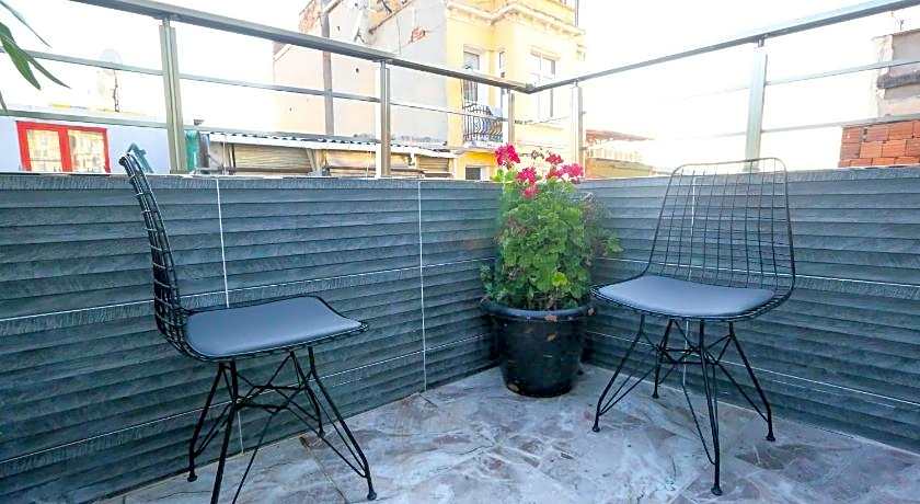 Grand moon hotel suites 