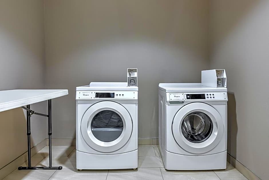 Holiday Inn Express Hotel and Suites Athens By IHG