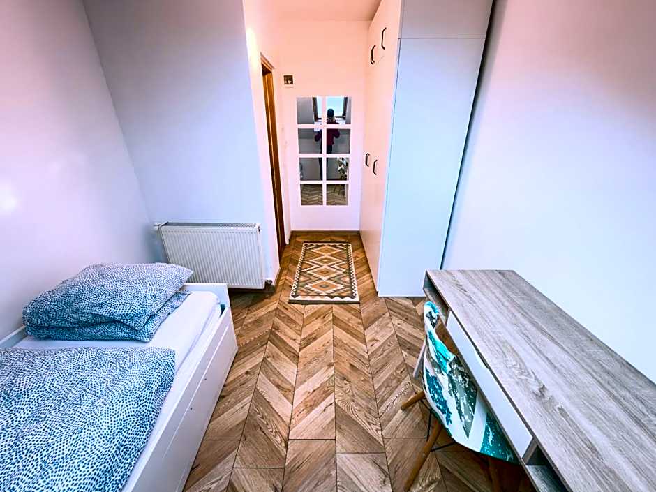 Private room at Ceausescu's place in Old City Unirii Square