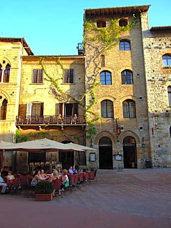 Hotel La Cisterna