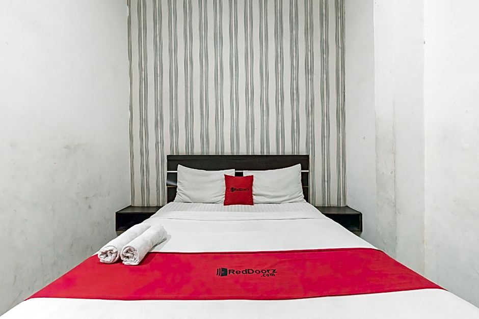 RedDoorz near UIN Sumatera Utara Medan