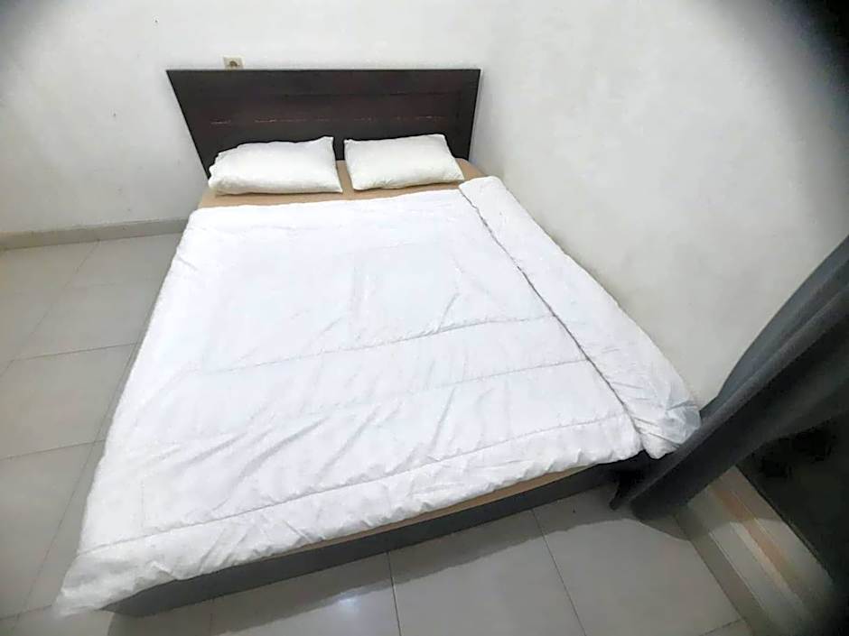 OYO 93870 Damai Guest House Cirebon