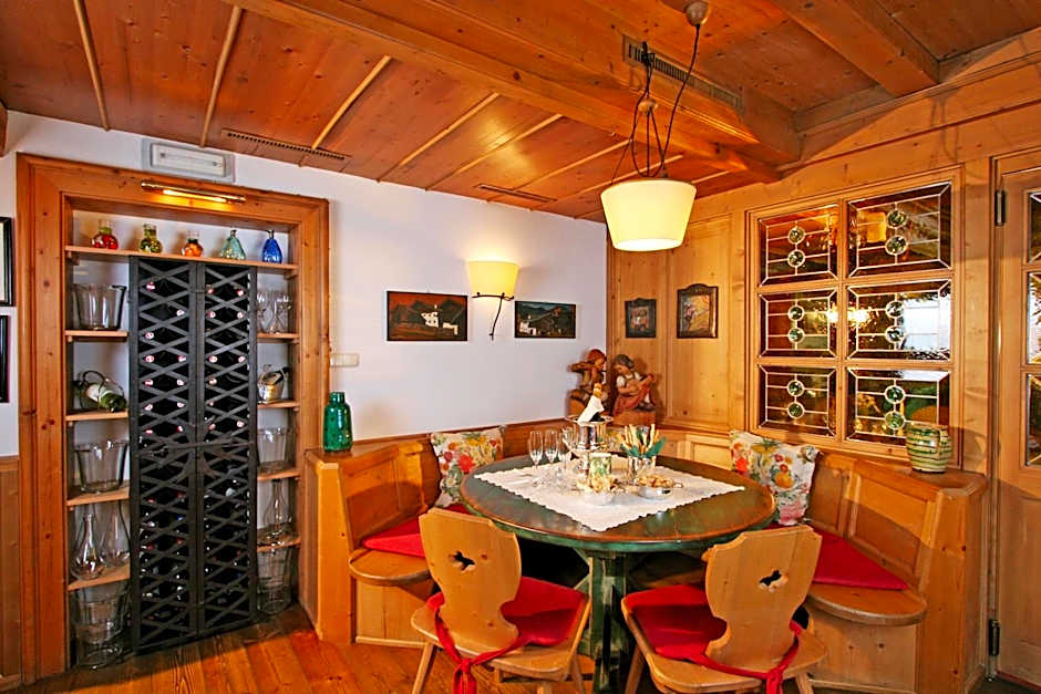 Hotel Enzian & Apartmenthotel Johannes