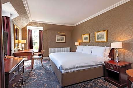 Larger Classic King Room