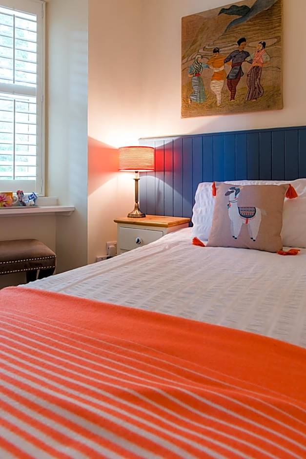 The Merryburn - Rooms and Courtyard Studios