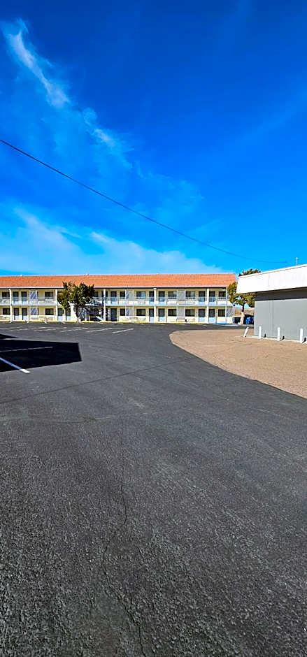 Travel Inn & Suite