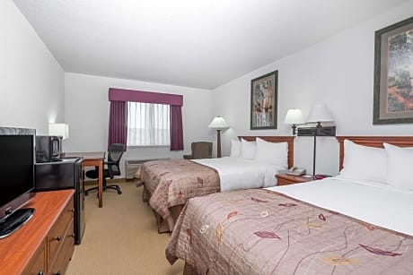 2 Double Beds Second Floor Non-Smoking