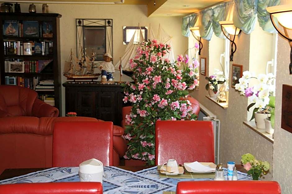 Albertus Paris Aparthotel
