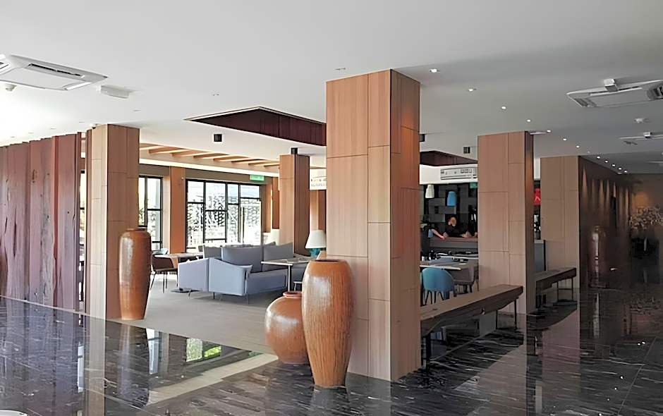 Roxy Hotel Padungan
